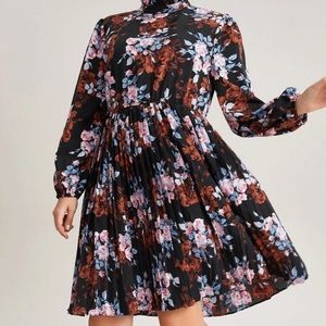 70’s style trendy high neck gathered sleeve dress